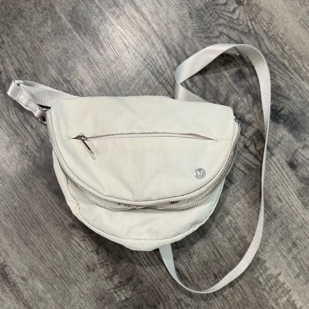 Lululemon All Night Festival Bag 5L